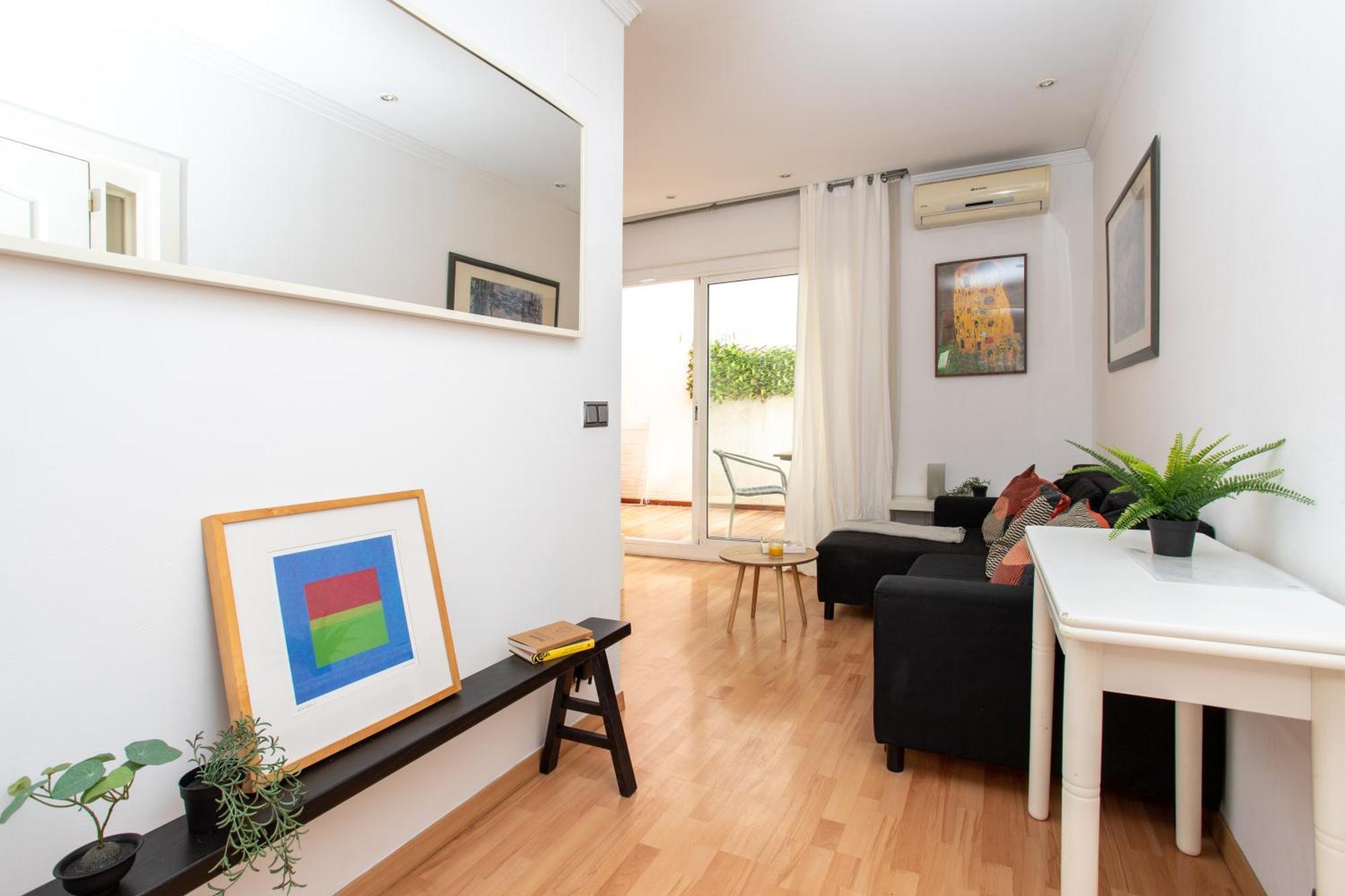 Apartment Cozy Exiample Getaway With Patio